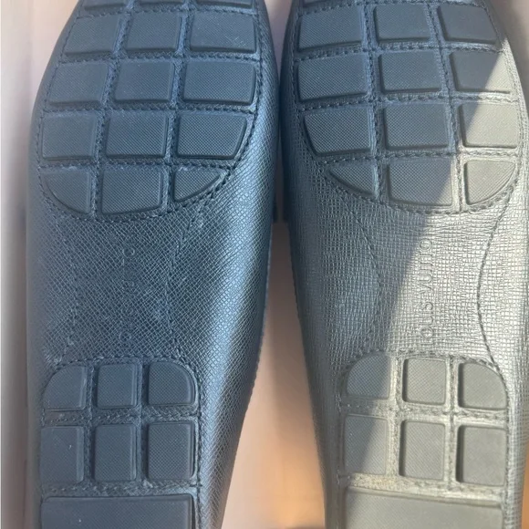 Louis Vuitton Men's Elegant Black Slip-Ons